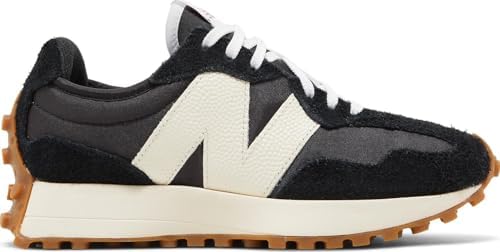 New Balance Women's Classic Sneaker