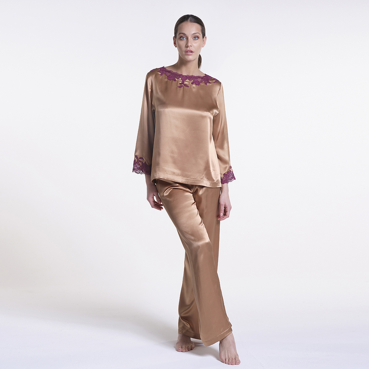 Made In Italy Luxury Silk Pyjama Set With Frastaglio Lace For Fall Winter 2022 Sleepwear For Woman 