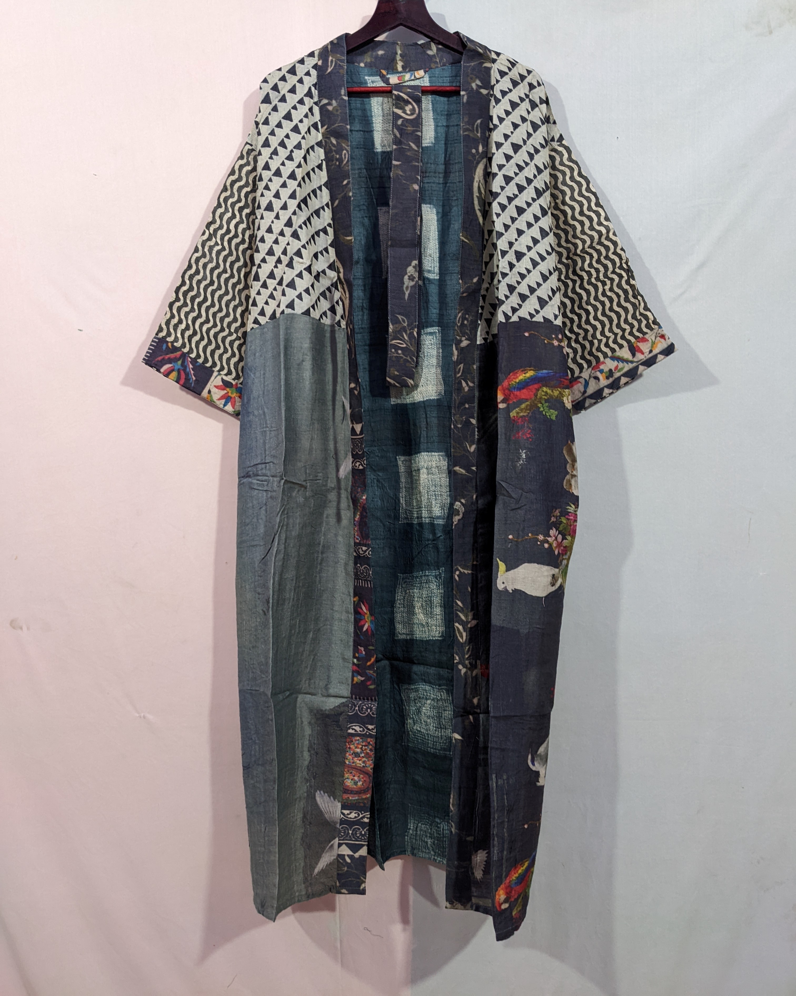 100% Pure Woolen Saree Floral Women Kimono Khadi Woolen Robe Winter Wear Wool Kimono Cashmere Yarn Mohair Robe