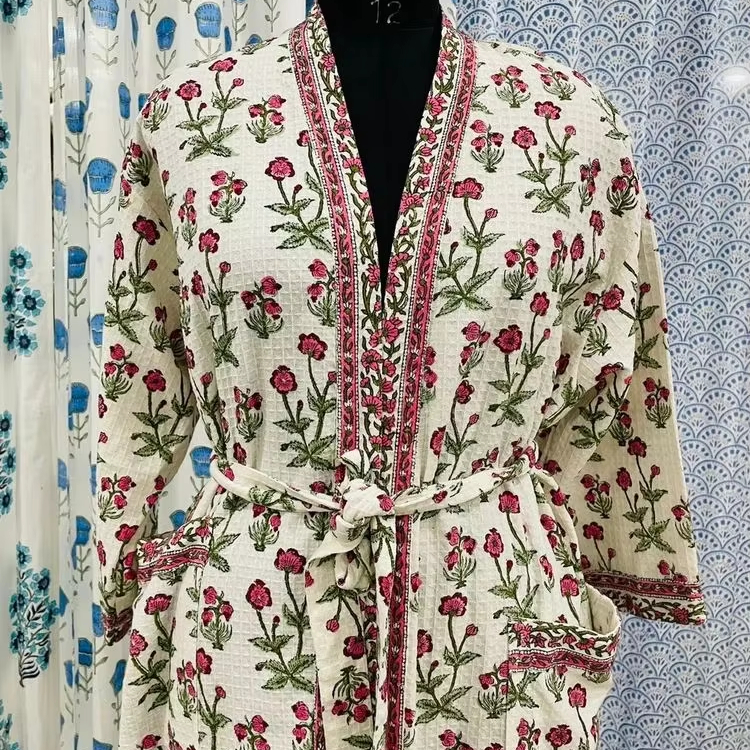 Professional Unisex Cotton Bathrobe Velour Spa Gown for Couples 100% Cotton Body Robe Towel Pajamas for Hotel Wholesale Bathrobe