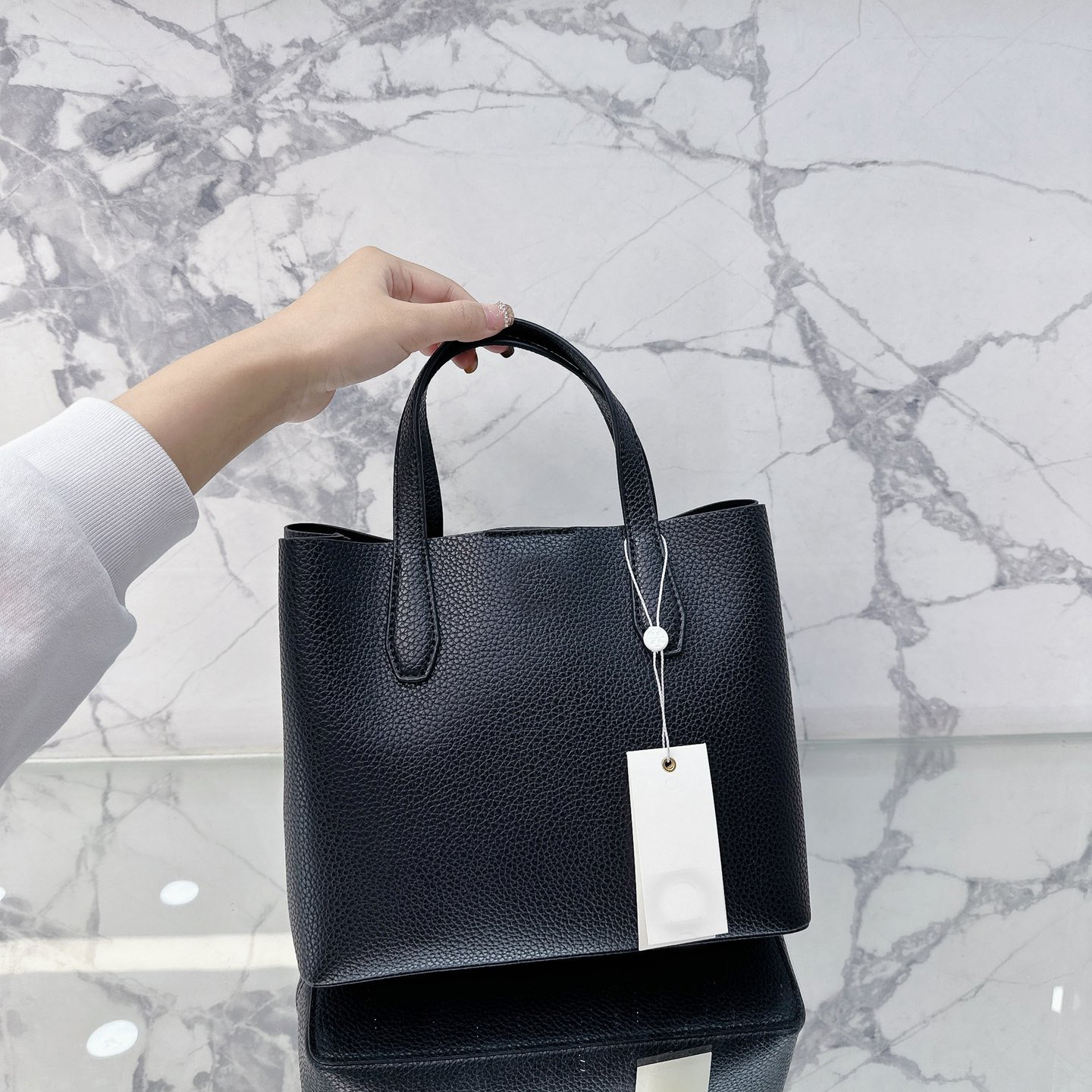 China Free Shipping Wholesale Luxury Gift Tote Bag Top Quality Handbags Luxury Designer Tote Handbags For Women 