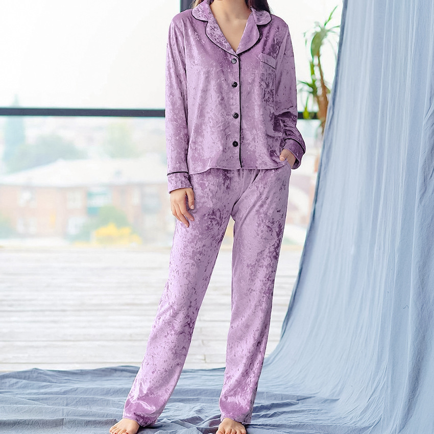 New Season Hot Sale Pajamas Soft Silk Velvet Winter Sleepwear Female Pyjama Long Sleeve 2 Pieces Pajama Set 
