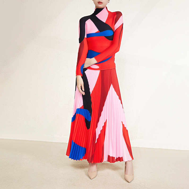 Fashion Casual Suit Women's Two-piece Suit Miyake Design Pleated Long-sleeved T-shirt New Loose Pleated Skirt Two-piece Suit