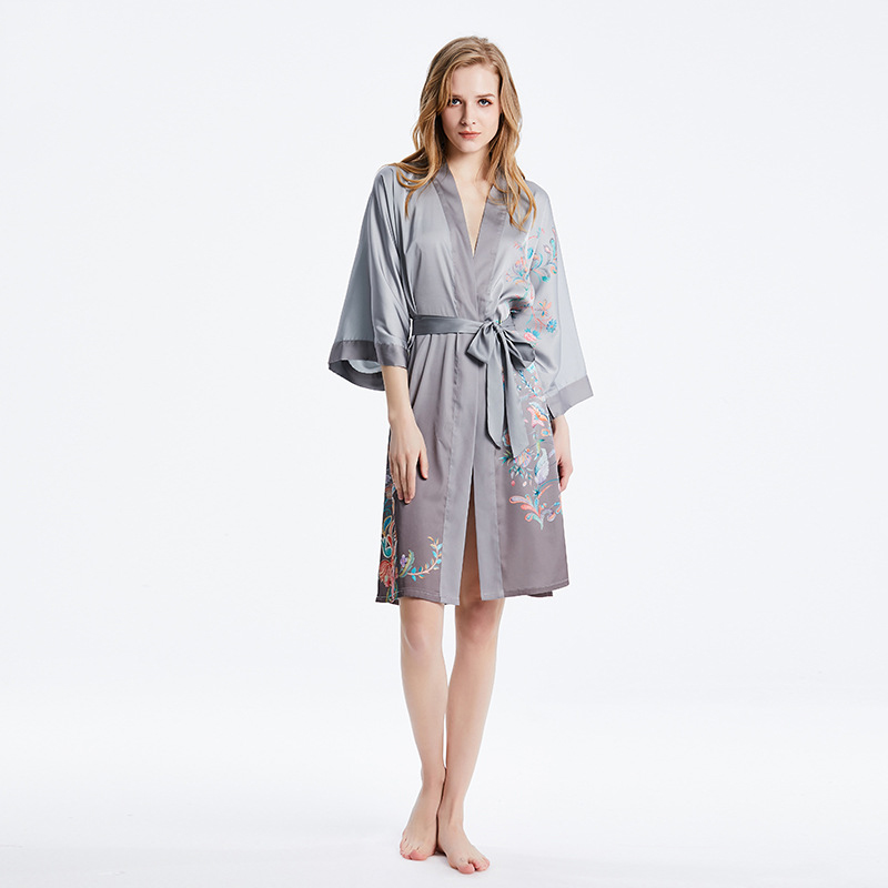 Custom Women's Sleepwear Silver Gray Noble Half-sleeve 100% Silk Loungewear Wedding Robe For Women 