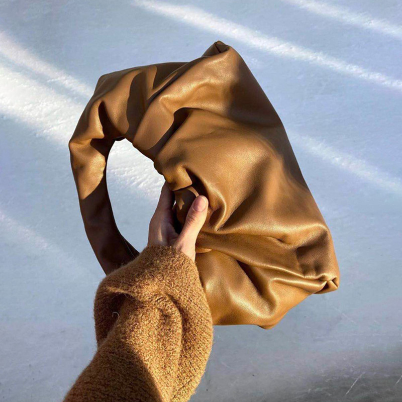 New Underarm Cowhide Ladies Croissant Bag Simple Versatile Soft Hand Feel Fashion Clouds Handbag With Large Capacity 