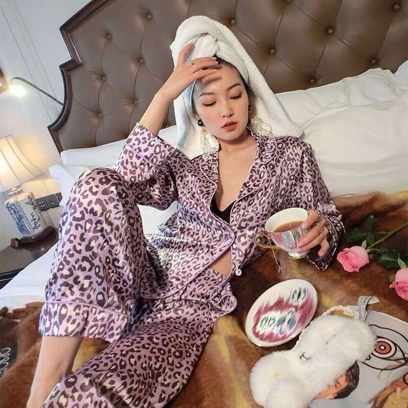 Hot Sale Mulberry Silk Satin Leopard Printing Pajamas Set For Girls Women Pajamas 