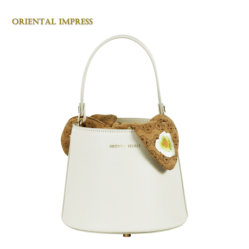 Miao Embroidery Leather Daily Life Bunny Ear Women Ladies Hand Bags 