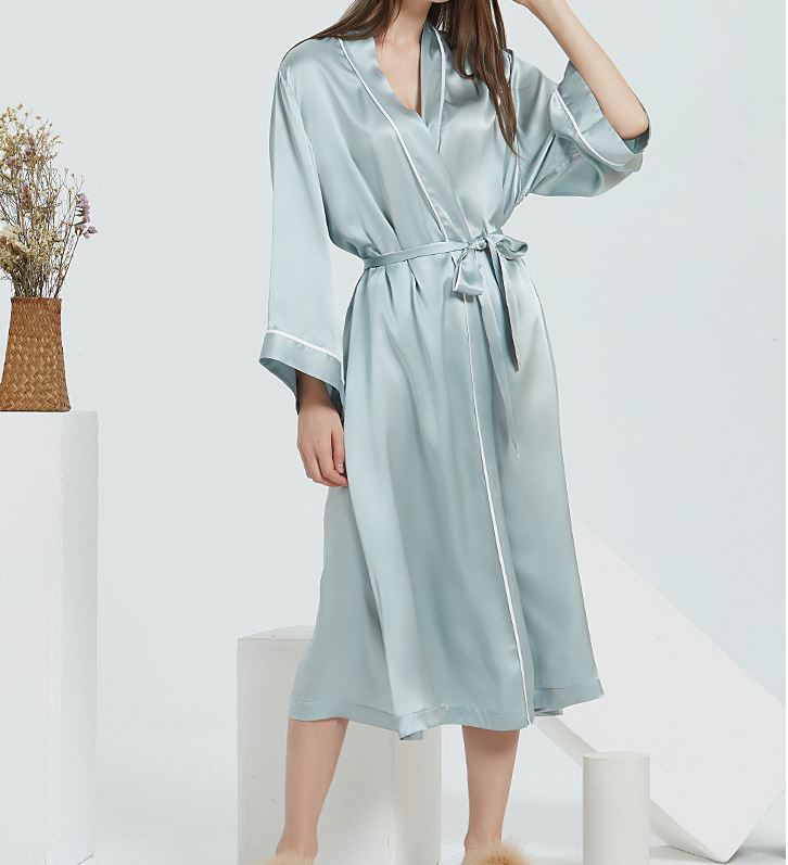 Women&#39;s Luxury Pure Silk Satin Robe 