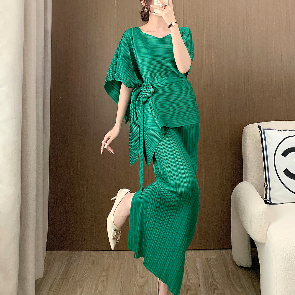 Elegant Dress Suit Women Casual Shawl + Split Dress 2 Piece Set Miyake Pleated Women's Suits Custom Clothing Manufacturer