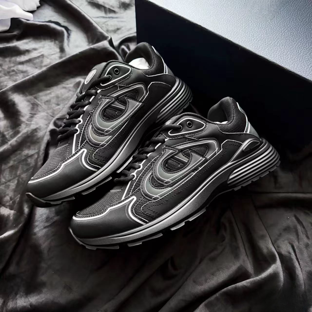 Original Designer Logo Top Quality Luxury Running Shoes Casual Sport Shoes Training Shoes Men Luxury B30 Men's Sneakers