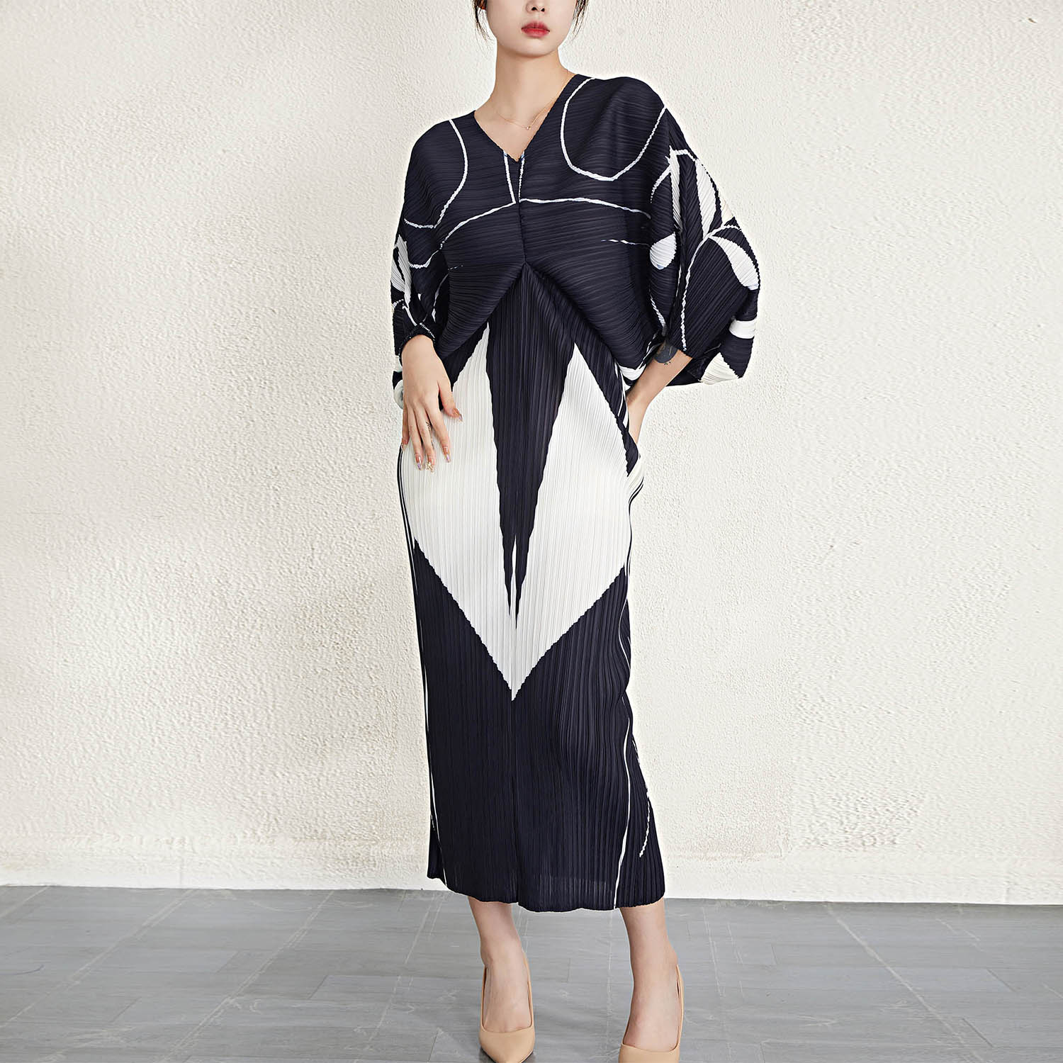 African Women Dresses Fashion 2022 Latest Miyake Design Pleated Dress Woman Loose Digital Print Bat Sleeve Evening Dress 