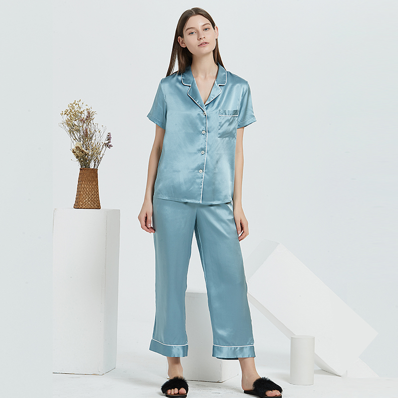 Classic Satin Women's Sleepwear Sexy Two Pieces Short Sleeve Long Pants 100% Silk Pajamas 