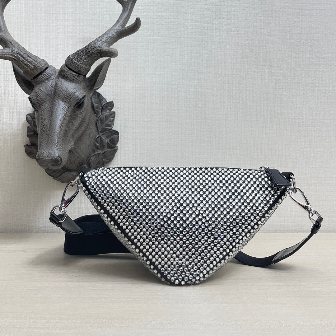 2022 Luxury Designer Bags Famous Brand Triangle Shape Women Party Fashion Handbag Ladies With Diamond 