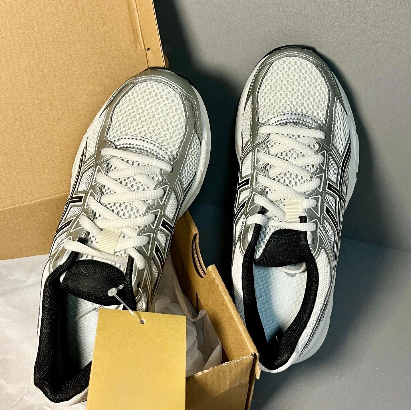 Fashion Design Customization Top Quality Men's and Women's Luxury Running Shoes Popular Designer Trendy Brand Sneaker