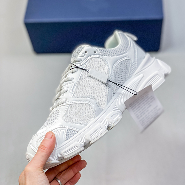 Man's Summer New Mesh Sneakers New Tennis Shoes Breathable Balance Walking Shoes and Sports Shoes Stitching printed LOGO