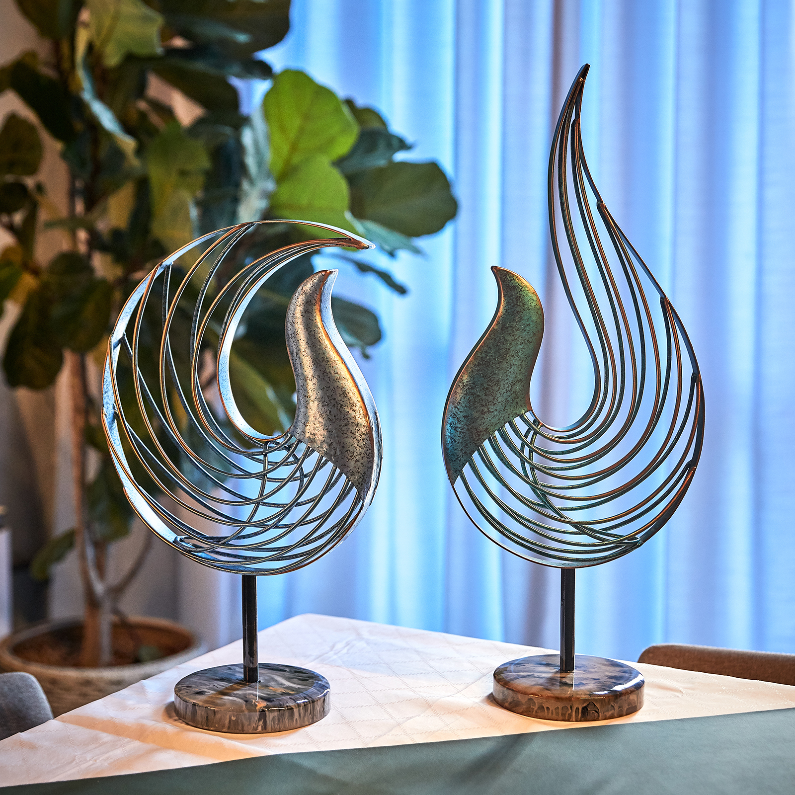 Factory Custom Home Table Pieces Accessories Metal Abstract Home Decoration 