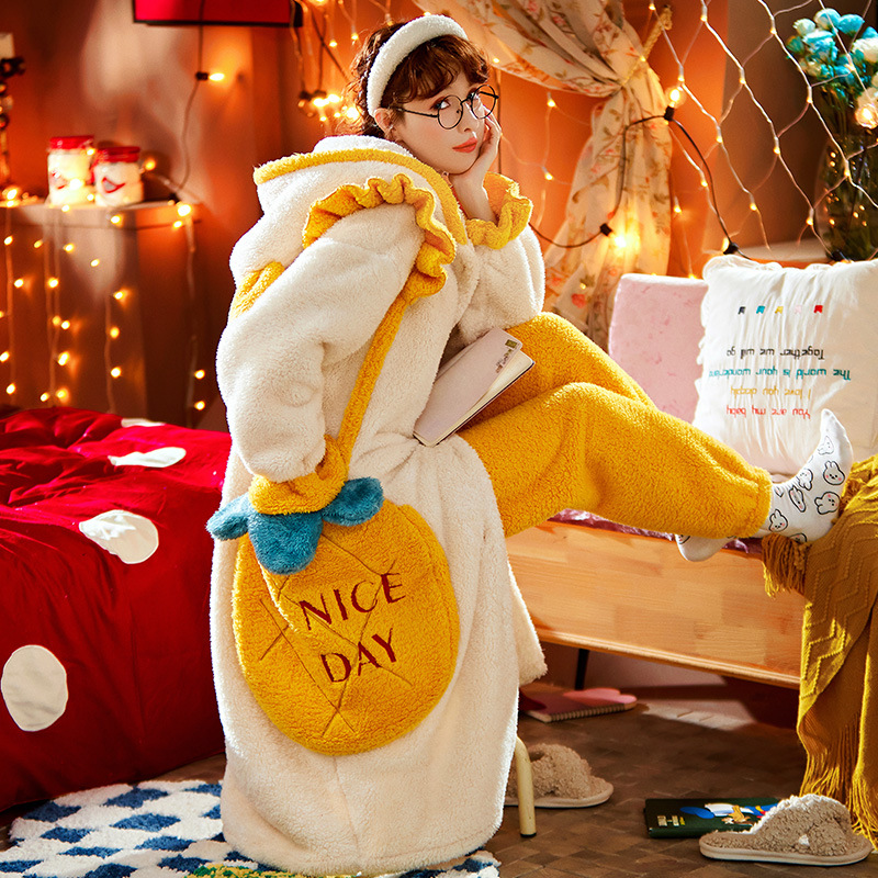 Coral Velvet Nightgown Women Autumn Winter Thickened Net Red Style Velvet Long Sleeve Bathrobe Robe Long Flannel Sleepwear 