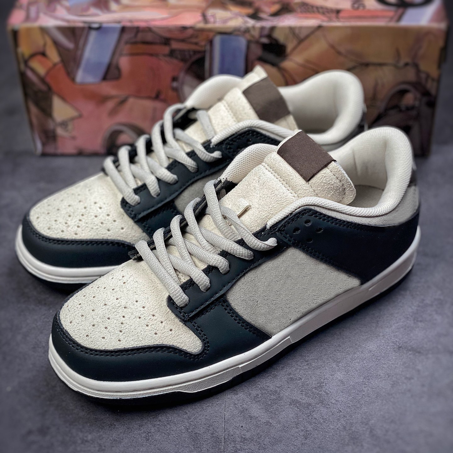 Factory Wholesale 2022 New Splicing Color Sports Shoes Men&#39;s Casual Basketball Shoes Light And Durable Flat Shoes 