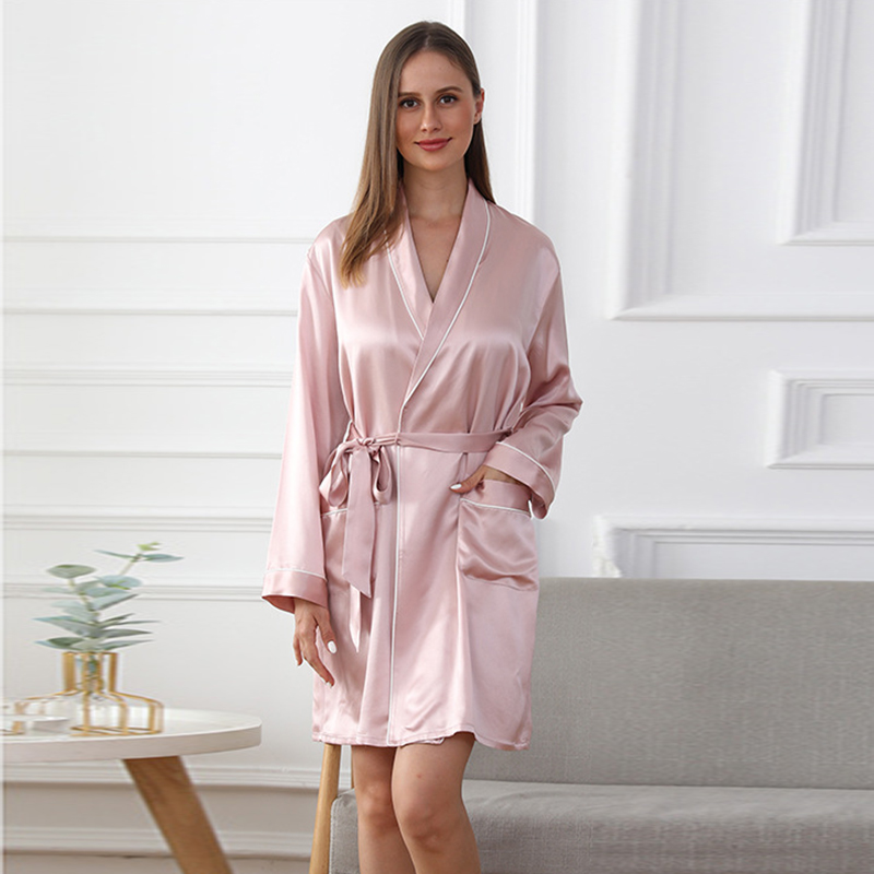 Black 100% Mulberry Silk Bath Robe Women&#39;s Luxury Silk Robes Spa Nightgown Custom Girls Real Long Plain Silk Robe Kimono 