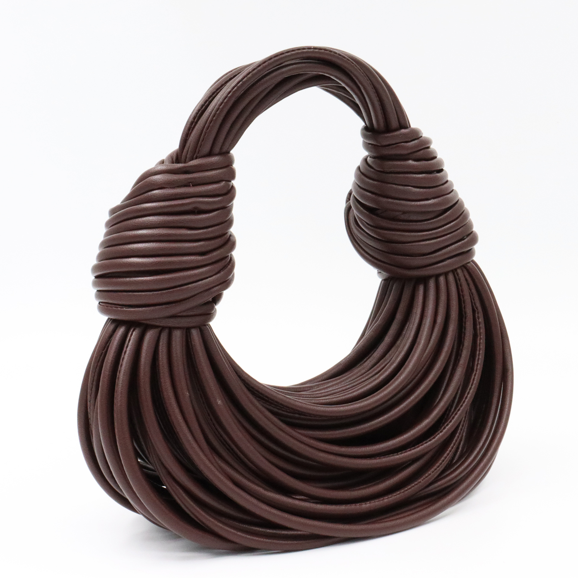 2022 Woman Ladies New Style Leather Realer Unique Underarm Hobo Armpit Fashionable Lines Knot Designer Fashion Bag Handbags 