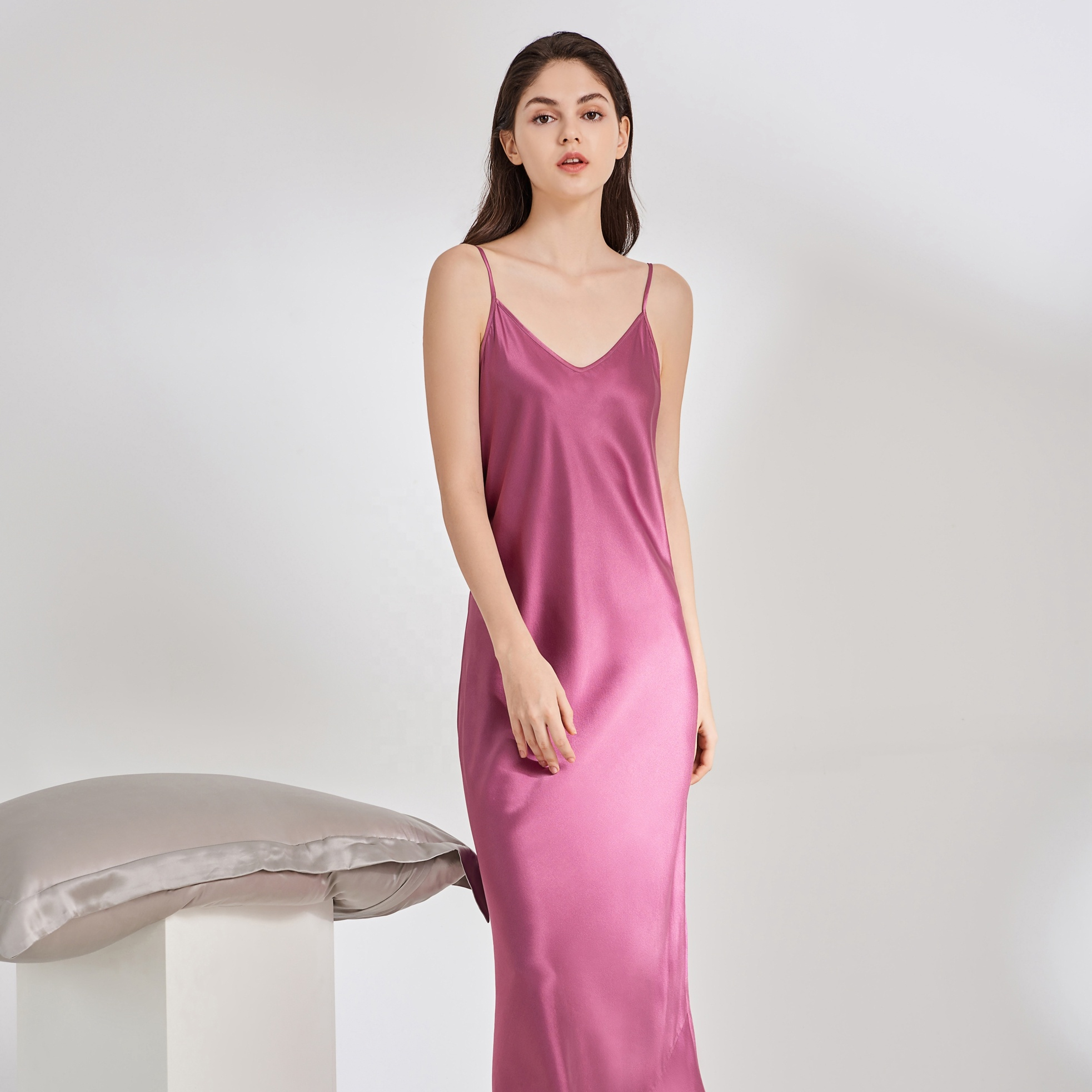 Hot Sale 22mm 100% Mulberry Silk Slip Dress Women's Sleepwear Lounge Wear Nightdress Silk Robes Women 