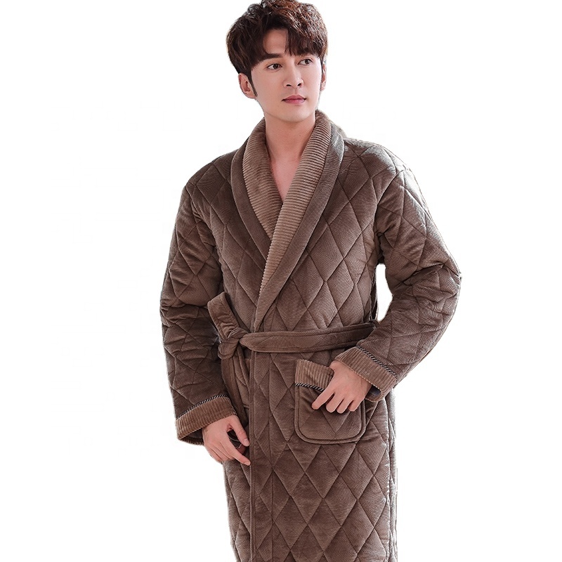 Sleepwear Robe Mens Long Bathrobe 3 Layer Padded Winter Velvet Robe Embossing Pattern Thick Warm Mens Kimono Robe Japanese Style 