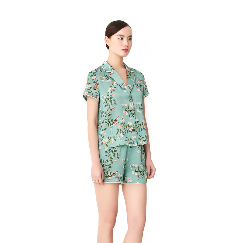 China Origin Design Ins Wholesale Ladies Soft Pure Mulberry Silk 19mm Sleepwear Pajamas Custom Logo Oem Spring Summer Style Mens 