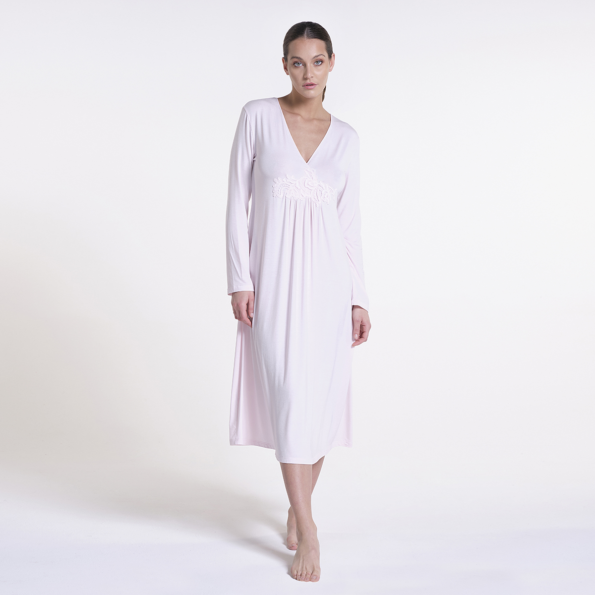 High Quality Made In Italy Micromodal Nightdress With Macrame Lace For Fall Winter 2022 Sleepwear For Woman 