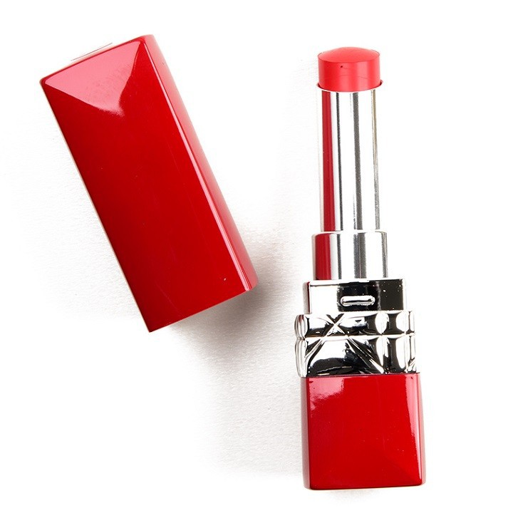 Christian Dior Rouge Dior Ultra Rouge Ultra pigmented Hydra Lipstick Weightless Wear 777 Ultra Star